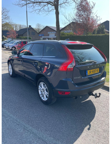 Volvo XC60 XC60 DZ88/DZ8850 5 Cilinder Euro 5 - Хетчбек: фото 3 Volvo XC60 XC60 DZ88/DZ8850 5 Cilinder Euro 5 - Хетчбек: фото 3