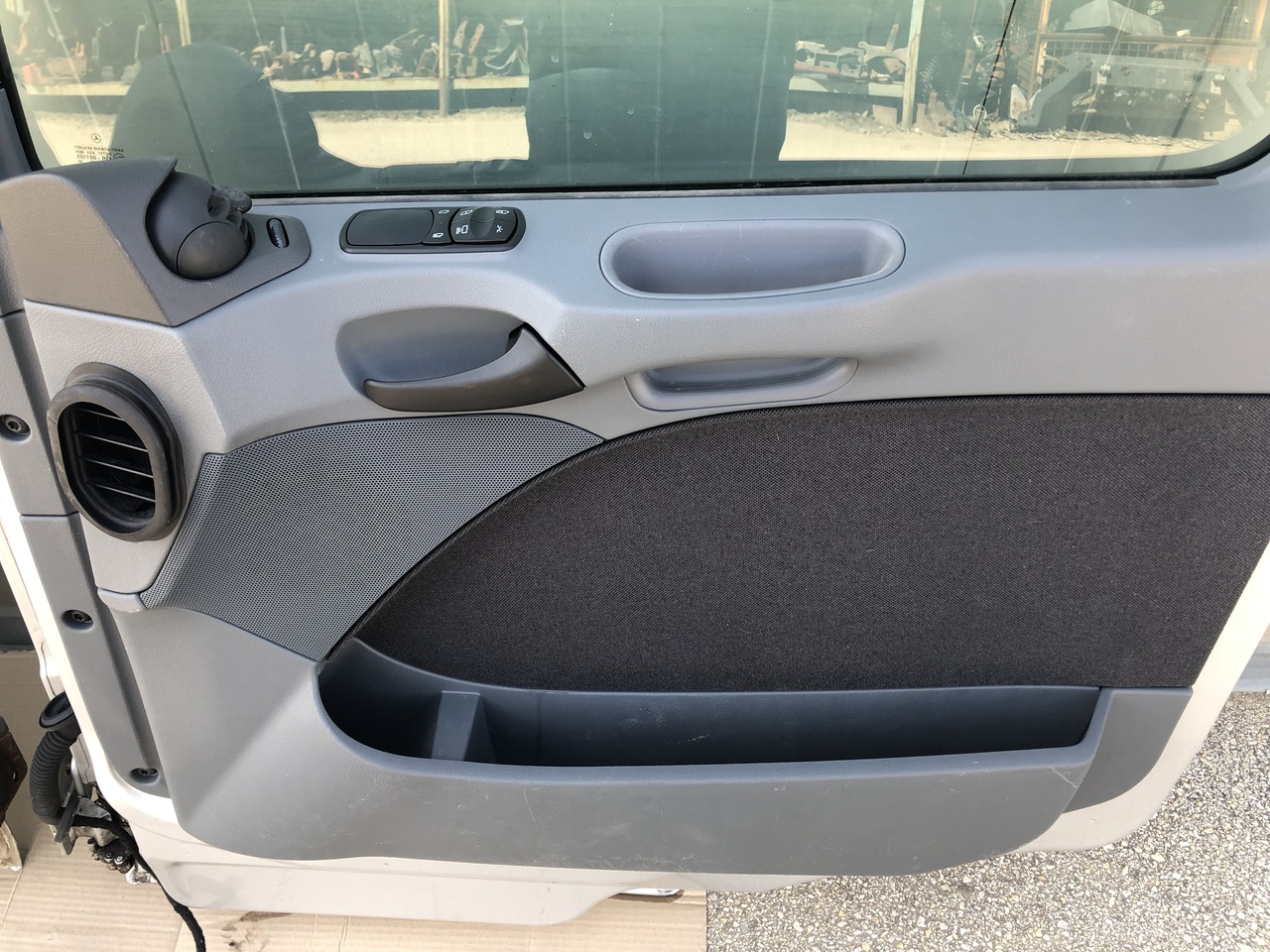 DOOR ACTROS MP2-3 LEFT AND RIGHT MEGA SPACE CAB - Двері та запчастини в категорії Вантажівки: фото 5 DOOR ACTROS MP2-3 LEFT AND RIGHT MEGA SPACE CAB - Двері та запчастини в категорії Вантажівки: фото 5