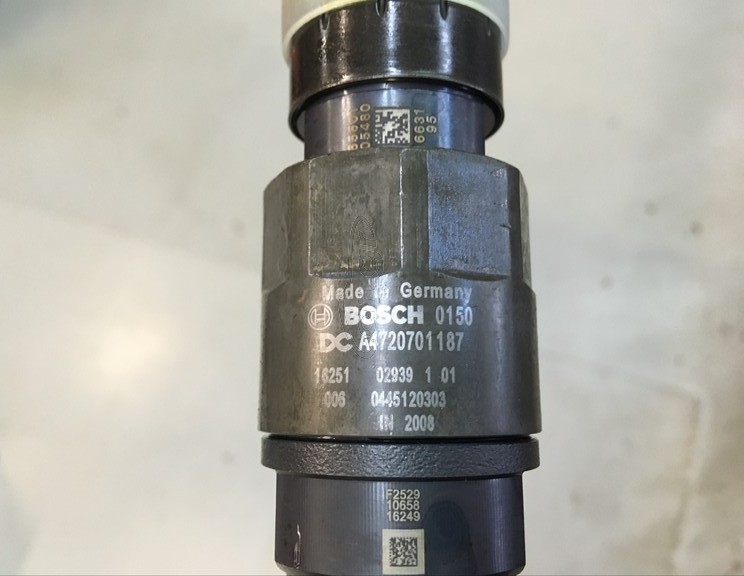 INJECTOR ACTROS MP4 - Інжектор в категорії Вантажівки: фото 2 INJECTOR ACTROS MP4 - Інжектор в категорії Вантажівки: фото 2