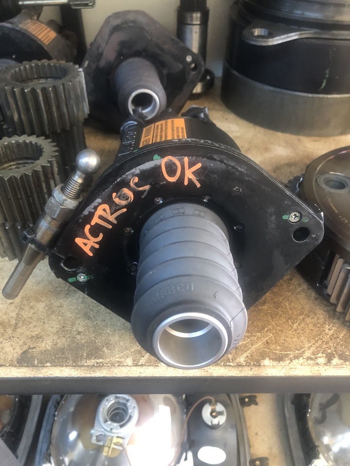 MERCEDES-BENZ ACTROS MP4 CLUTCH BOOSTER - Циліндр зчеплення в категорії Вантажівки: фото 1 MERCEDES-BENZ ACTROS MP4 CLUTCH BOOSTER - Циліндр зчеплення в категорії Вантажівки: фото 1