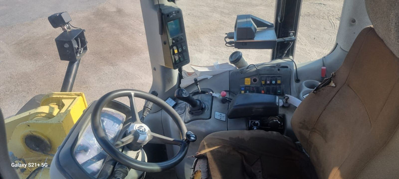 New Holland W270 - Колісний навантажувач: фото 5 New Holland W270 - Колісний навантажувач: фото 5