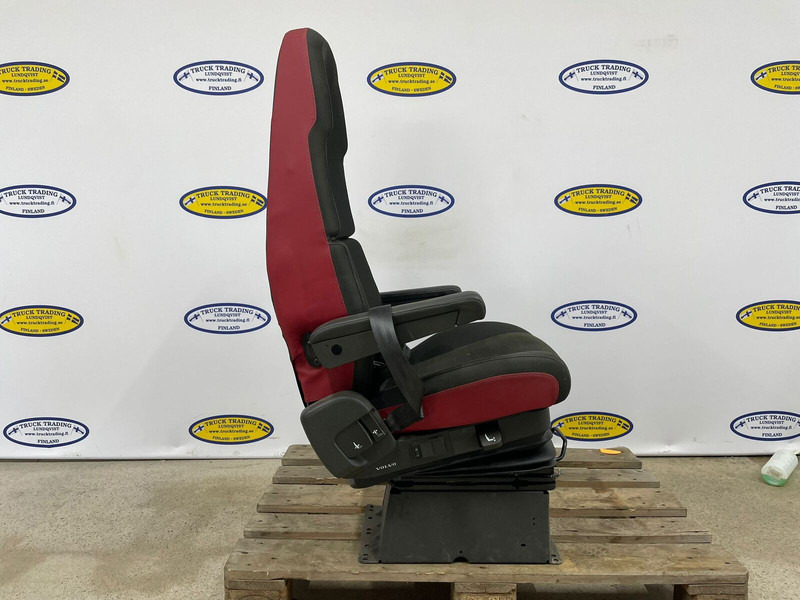 Volvo FH - Сидіння: фото 3 Volvo FH - Сидіння: фото 3