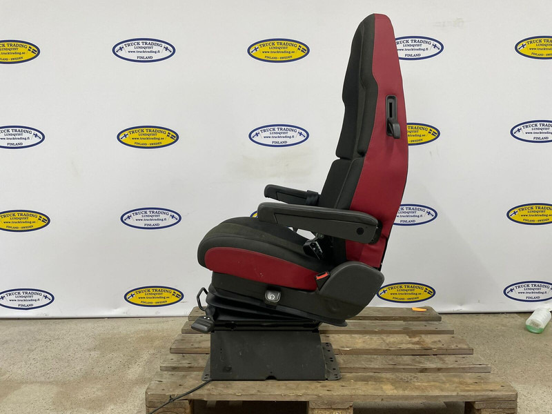 Volvo FH - Сидіння: фото 2 Volvo FH - Сидіння: фото 2