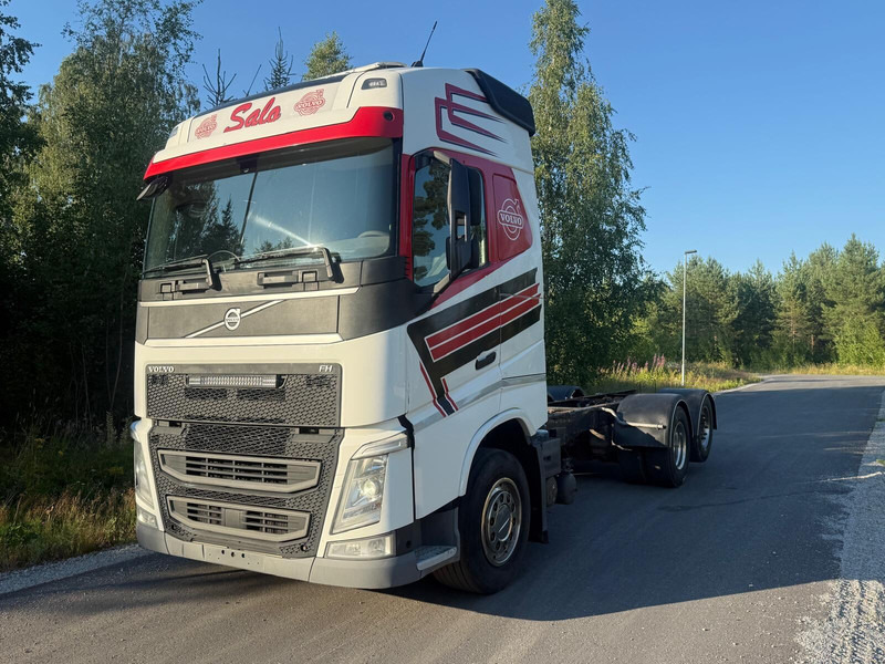 Volvo FH460 Globe 2016 - Вантажівка шасі: фото 1 Volvo FH460 Globe 2016 - Вантажівка шасі: фото 1
