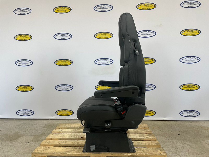 Volvo FH5 - Сидіння: фото 5 Volvo FH5 - Сидіння: фото 5