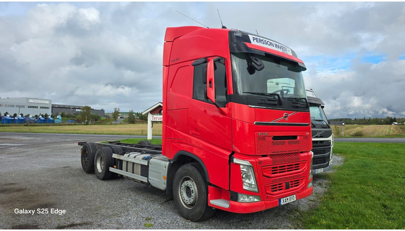 Volvo FH540 6x2 2019 - Вантажівка шасі: фото 2 Volvo FH540 6x2 2019 - Вантажівка шасі: фото 2