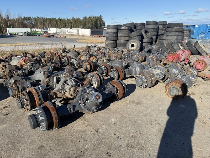 Volvo RTS2370A RSS1125 RTH2610F RTH3312 RTH3815 MD15 CTEV87 - Задня вісь: фото 1 Volvo RTS2370A RSS1125 RTH2610F RTH3312 RTH3815 MD15 CTEV87 - Задня вісь: фото 1