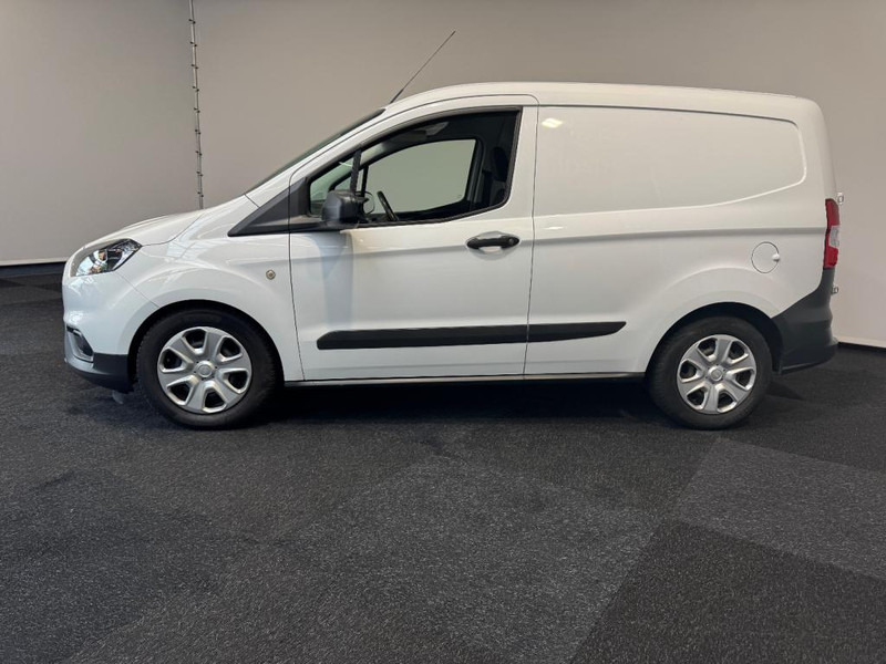 Ford Transit Courier 15 TDCI - Легковий фургон: фото 3 Ford Transit Courier 15 TDCI - Легковий фургон: фото 3