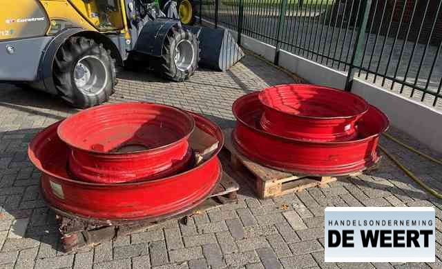 Fendt velgen 50" - Шини і диски в категорії Сільськогосподарська техніка: фото 1 Fendt velgen 50" - Шини і диски в категорії Сільськогосподарська техніка: фото 1