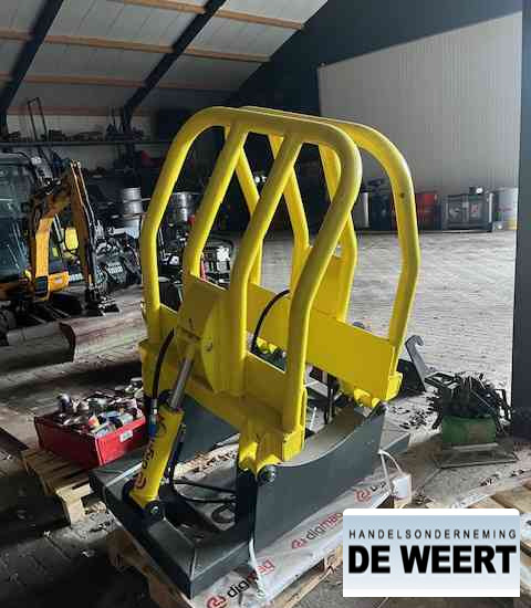 Digmag ronde balenklem + manitou snelwissel - Захват в категорії Сільськогосподарська техніка: фото 4 Digmag ronde balenklem + manitou snelwissel - Захват в категорії Сільськогосподарська техніка: фото 4