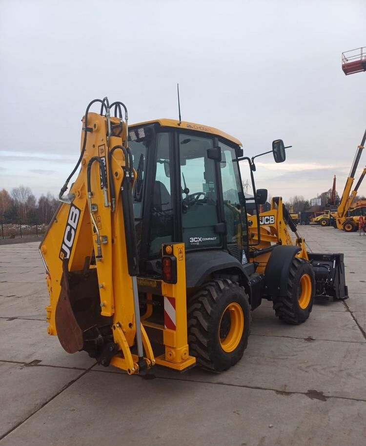 JCB 3CX - Екскаватор-навантажувач: фото 4 JCB 3CX - Екскаватор-навантажувач: фото 4