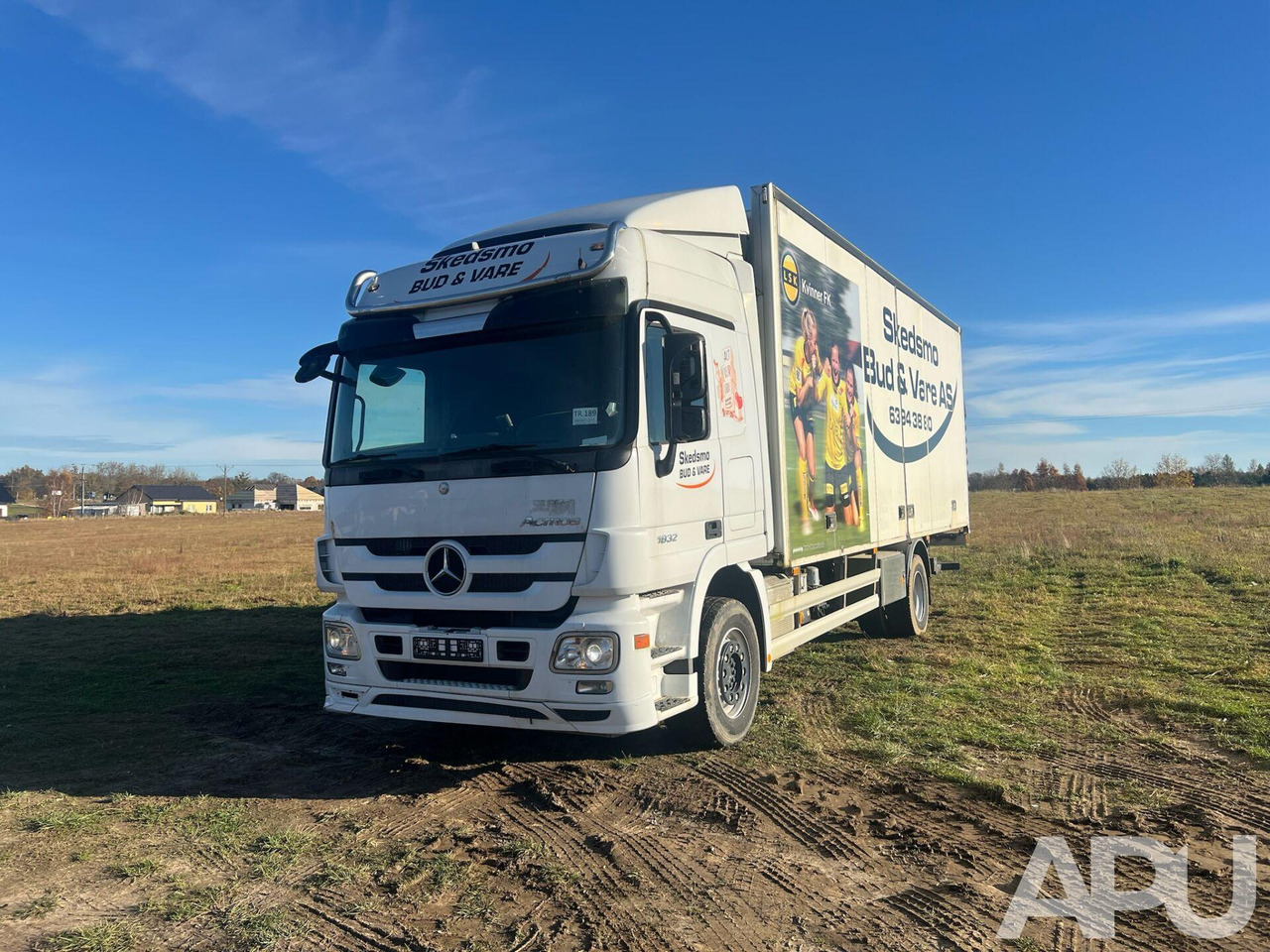 Mercedes Actros 1832 - Вантажівка з закритим кузовом: фото 2 Mercedes Actros 1832 - Вантажівка з закритим кузовом: фото 2