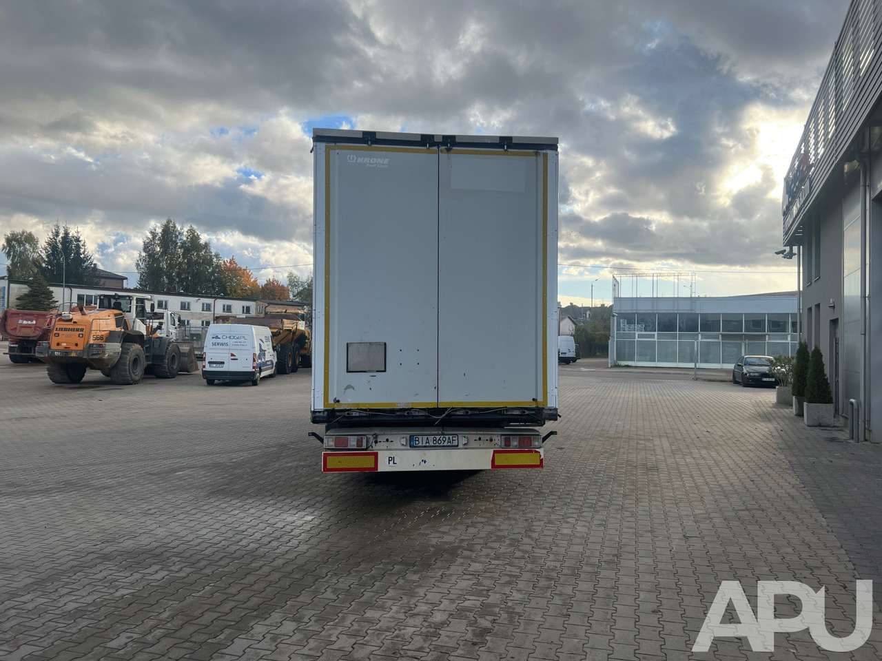 Naczepa ciężarowa KRONE - Тентований напівпричіп: фото 4 Naczepa ciężarowa KRONE - Тентований напівпричіп: фото 4