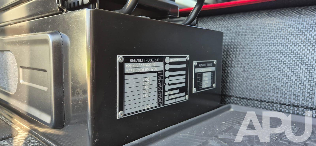 Тягач Renault T480: фото 18