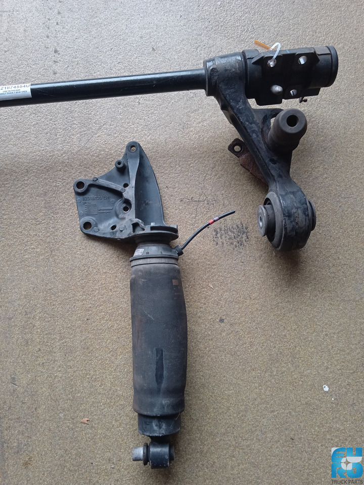 RENAULT TRUCK T CABINE STABILISATOR >2014 GEBRUIKT 7421874554U - Стабілізатор поперечної стійкості в категорії Вантажівки: фото 2 RENAULT TRUCK T CABINE STABILISATOR >2014 GEBRUIKT 7421874554U - Стабілізатор поперечної стійкості в категорії Вантажівки: фото 2