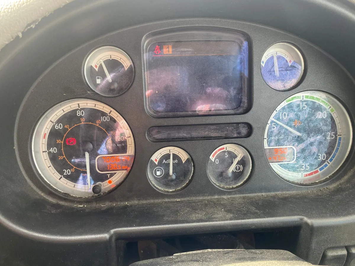 2012 DAF CF 65.250 4×2 Curtainsider - Тентована вантажівка: фото 3 2012 DAF CF 65.250 4×2 Curtainsider - Тентована вантажівка: фото 3