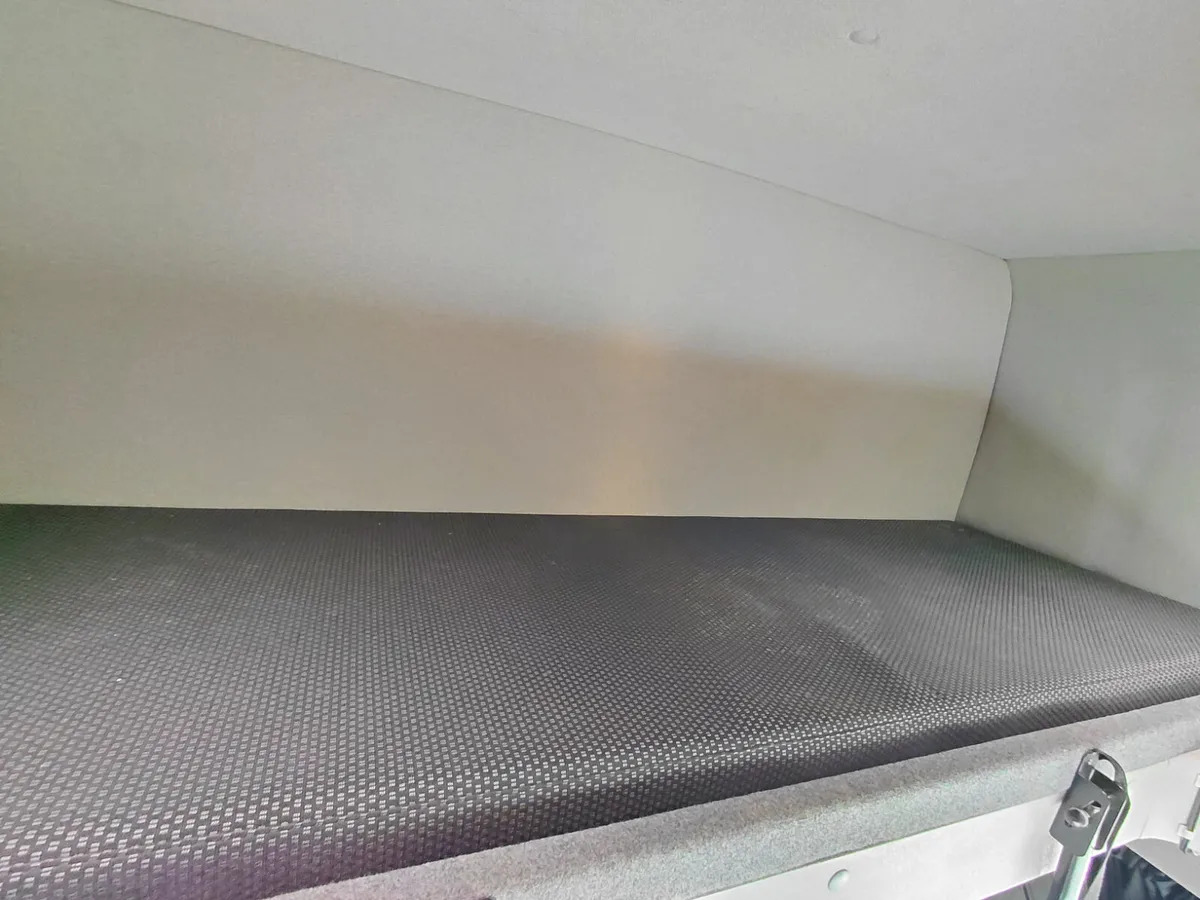 2017 Renault D12 4×2 Double Sleeper Curtainsider - Тентована вантажівка: фото 2 2017 Renault D12 4×2 Double Sleeper Curtainsider - Тентована вантажівка: фото 2