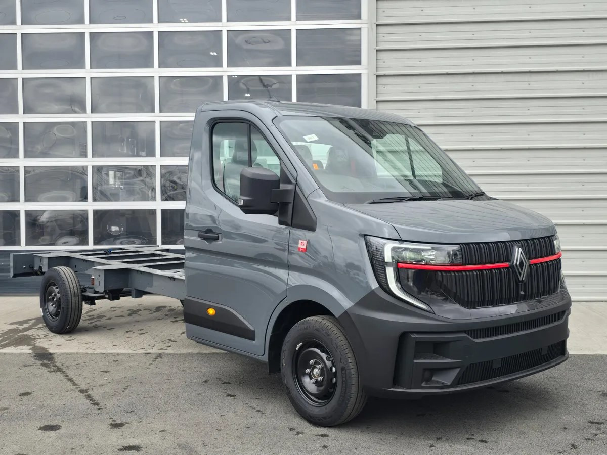 2025 Renault Master Chassis and Cab 150BHP - Вантажівка шасі: фото 1 2025 Renault Master Chassis and Cab 150BHP - Вантажівка шасі: фото 1