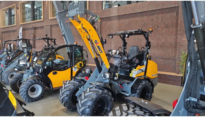 Giant Jubileum modellen G2500 HD & G2700 HD - Компактний фронтальний навантажувач: фото 2 Giant Jubileum modellen G2500 HD & G2700 HD - Компактний фронтальний навантажувач: фото 2