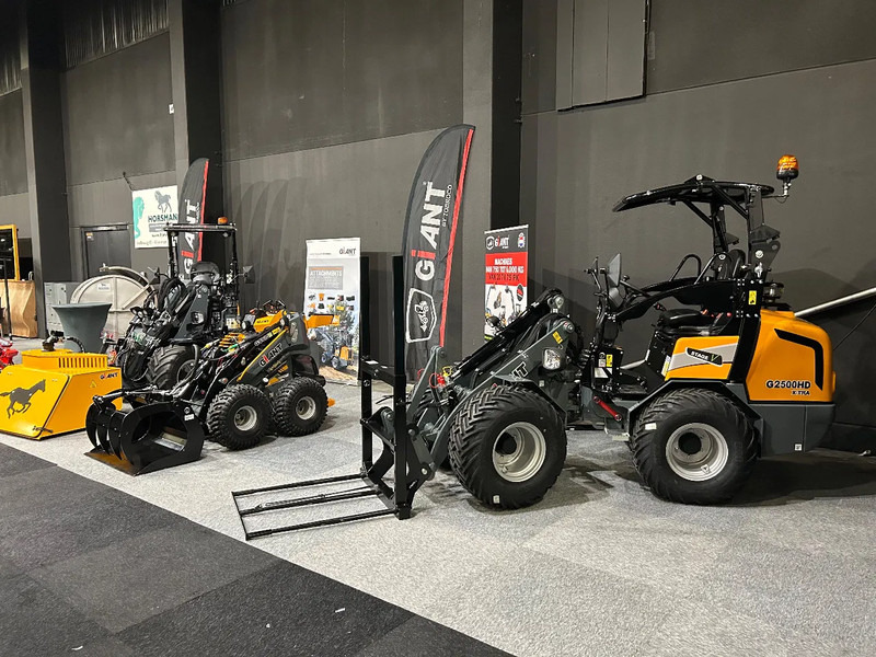 Giant Showmodellen direct leverbaar - Компактний фронтальний навантажувач: фото 1 Giant Showmodellen direct leverbaar - Компактний фронтальний навантажувач: фото 1