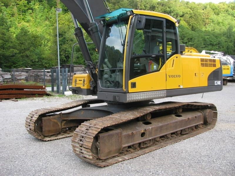 Volvo EC240C LN 3 žlici Odlično stanje - Гусеничний екскаватор: фото 2 Volvo EC240C LN 3 žlici Odlično stanje - Гусеничний екскаватор: фото 2