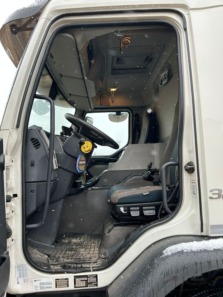 Interior photo 1: Рефрижератор вантажівка Volvo FE