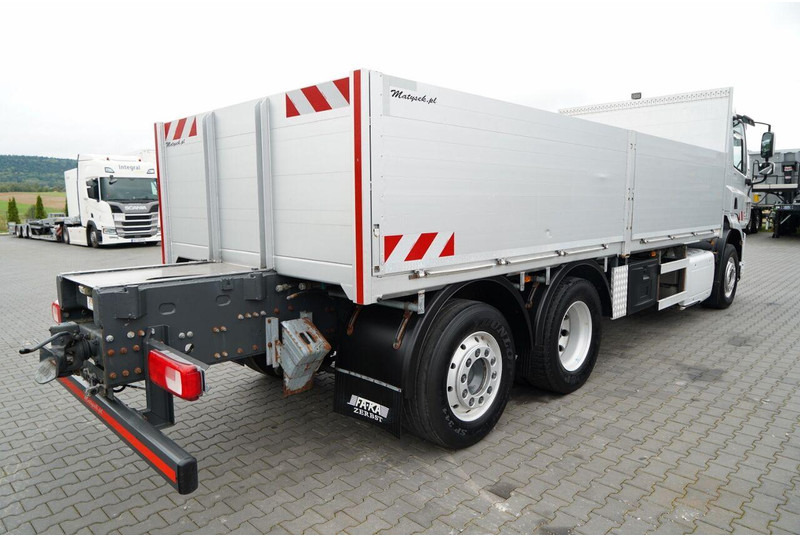 DAF CF 410 / 6x2 / BURTOWY / DO BUDOWLANKI / EURO 6 / OŚ PODNOSZONA - Бортова вантажівка/ Платформа: фото 4 DAF CF 410 / 6x2 / BURTOWY / DO BUDOWLANKI / EURO 6 / OŚ PODNOSZONA - Бортова вантажівка/ Платформа: фото 4