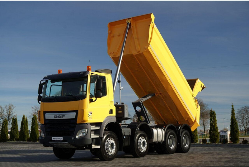 DAF CF 85.410 / 8x4 / WYWROTKA TYLNOZSYPOWA / HYDROKLAPA / OPONY 1 - Самоскид вантажівка: фото 4 DAF CF 85.410 / 8x4 / WYWROTKA TYLNOZSYPOWA / HYDROKLAPA / OPONY 1 - Самоскид вантажівка: фото 4