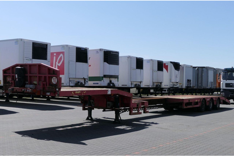 Faymonville NISKOPODWOZIE / ROZCIĄGANA / LAWETA / osie skrętne / wciągarka - Низькорамна платформа напівпричіп: фото 4 Faymonville NISKOPODWOZIE / ROZCIĄGANA / LAWETA / osie skrętne / wciągarka - Низькорамна платформа напівпричіп: фото 4