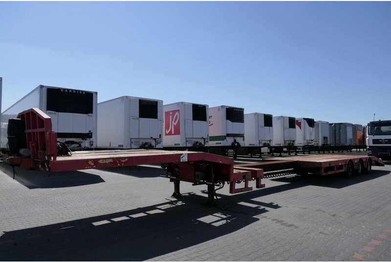 Faymonville NISKOPODWOZIE / ROZCIĄGANA / LAWETA / osie skrętne / wciągarka - Низькорамна платформа напівпричіп: фото 5 Faymonville NISKOPODWOZIE / ROZCIĄGANA / LAWETA / osie skrętne / wciągarka - Низькорамна платформа напівпричіп: фото 5