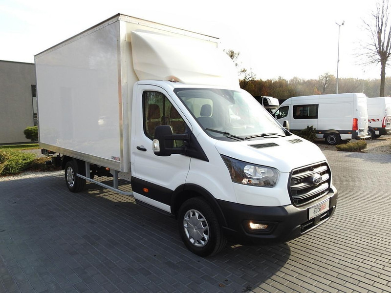 Ford TRANSIT KONTENER WINDA 8 PALET TEMPOMAT KLIMATYZACJA 130KM [ S7 - Фургон з закритим кузовом: фото 4 Ford TRANSIT KONTENER WINDA 8 PALET TEMPOMAT KLIMATYZACJA 130KM [ S7 - Фургон з закритим кузовом: фото 4