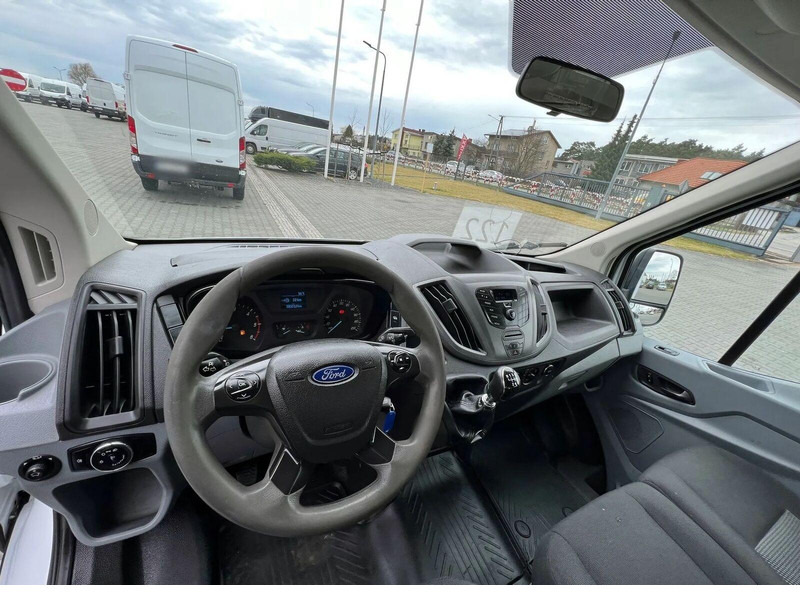 Легка бортова вантажівка, Вантажопасажирський фургон Ford Transit Doka 7-seaters + Box One Owner: фото 9
