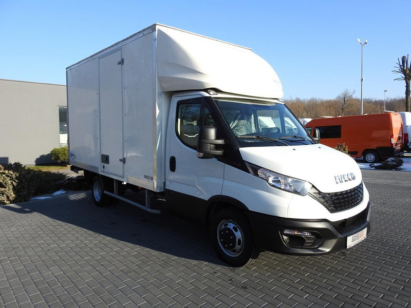 Iveco DAILY 35C16 KONTENER WINDA 8 PALET TEMPOMAT BLIŹNIACZE KOŁA KLIM - Фургон з закритим кузовом: фото 4 Iveco DAILY 35C16 KONTENER WINDA 8 PALET TEMPOMAT BLIŹNIACZE KOŁA KLIM - Фургон з закритим кузовом: фото 4