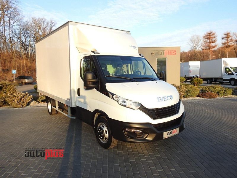Iveco DAILY 35S16 KONTENER WINDA 8 PALET TEMPOMAT KLIMATYZACJA BLIŹNIA - Фургон з закритим кузовом: фото 1 Iveco DAILY 35S16 KONTENER WINDA 8 PALET TEMPOMAT KLIMATYZACJA BLIŹNIA - Фургон з закритим кузовом: фото 1