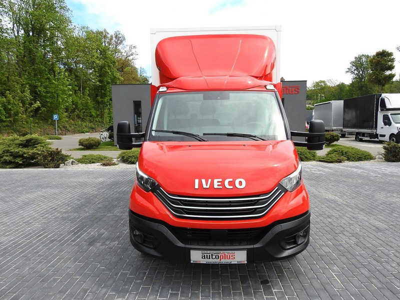 Iveco DAILY 35S18 NOWY KONTENER 10 PALET TEMPOMAT NAWIGACJA KLIMATYZAC - Фургон з закритим кузовом: фото 5 Iveco DAILY 35S18 NOWY KONTENER 10 PALET TEMPOMAT NAWIGACJA KLIMATYZAC - Фургон з закритим кузовом: фото 5