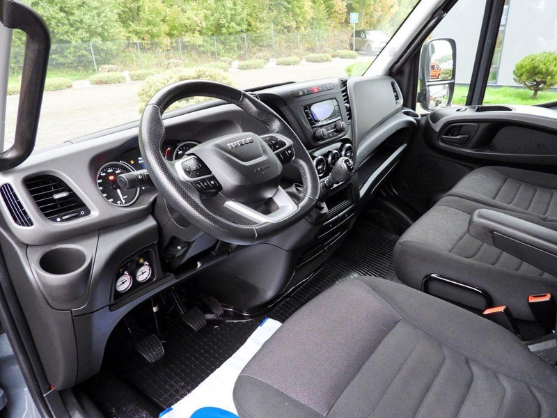 Iveco DAILY 50C18 PLANDEKA 14 PALET WEBASTO TEMPOMAT PNEUMATYKA BLIŹNI - Тентований фургон: фото 2 Iveco DAILY 50C18 PLANDEKA 14 PALET WEBASTO TEMPOMAT PNEUMATYKA BLIŹNI - Тентований фургон: фото 2
