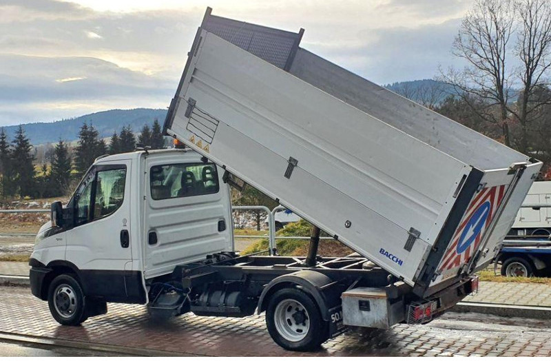 Iveco Daily 35c-14 3 way tipper BENZIN - Малотоннажний самоскид: фото 3 Iveco Daily 35c-14 3 way tipper BENZIN - Малотоннажний самоскид: фото 3