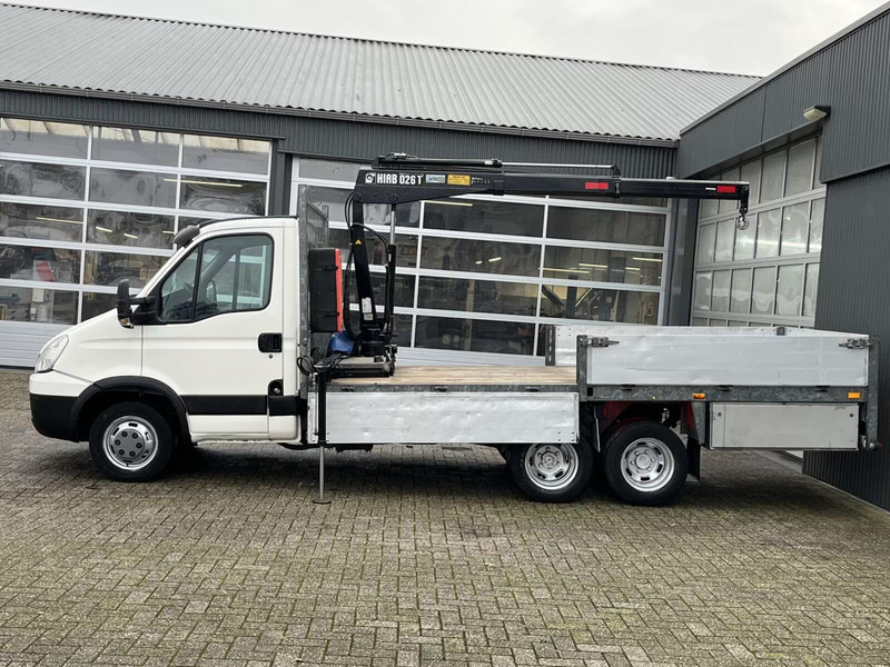 Iveco Daily 40C17 - Flatbed truck + crane - Легка бортова вантажівка: фото 5 Iveco Daily 40C17 - Flatbed truck + crane - Легка бортова вантажівка: фото 5