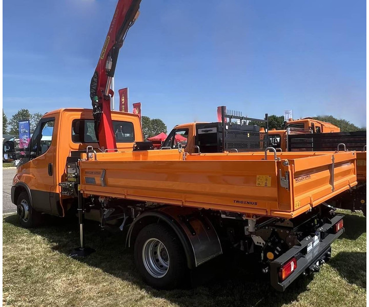 Iveco Daily 70C18H - Flatbed+crane - Бортова вантажівка/ Платформа, Вантажівка з маніпулятором: фото 2 Iveco Daily 70C18H - Flatbed+crane - Бортова вантажівка/ Платформа, Вантажівка з маніпулятором: фото 2