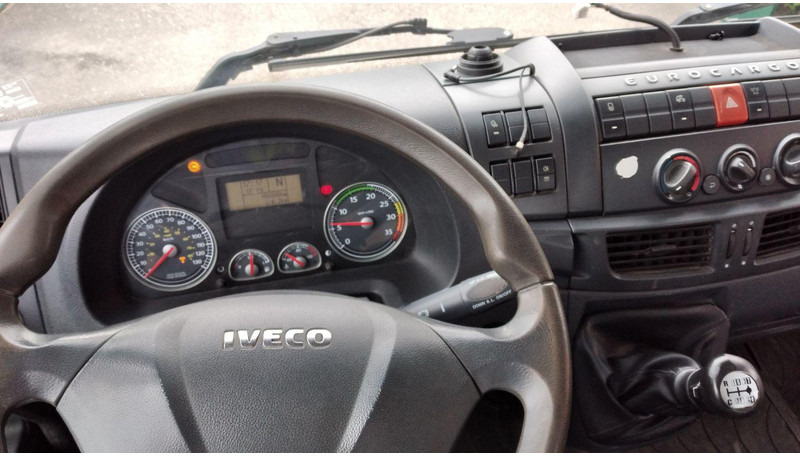Iveco Eurocargo 120E25 - Бортова вантажівка/ Платформа, Вантажівка з маніпулятором: фото 4 Iveco Eurocargo 120E25 - Бортова вантажівка/ Платформа, Вантажівка з маніпулятором: фото 4