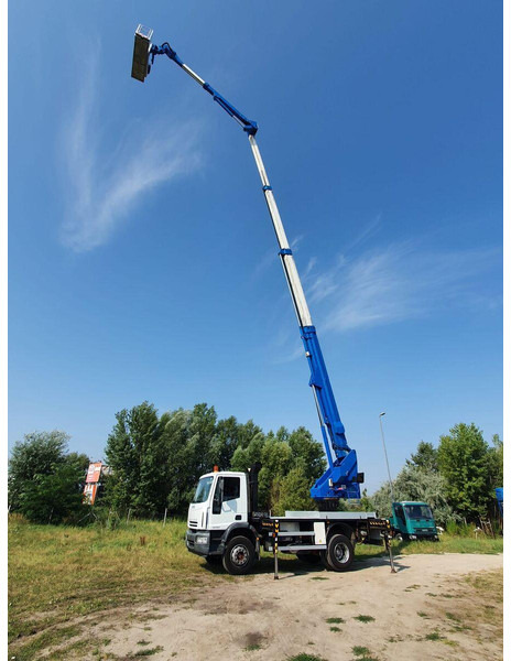 Iveco Eurocargo ML 180 E 24 - Bizocchi KJF 320 lifting basket 32 m - Автовишка: фото 4 Iveco Eurocargo ML 180 E 24 - Bizocchi KJF 320 lifting basket 32 m - Автовишка: фото 4