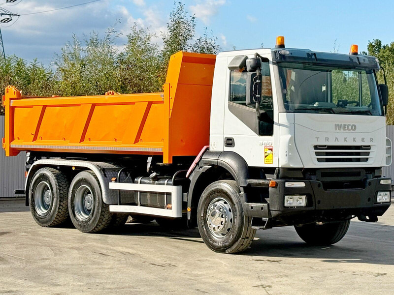 Iveco TRAKKER 380 - Самоскид вантажівка: фото 4 Iveco TRAKKER 380 - Самоскид вантажівка: фото 4
