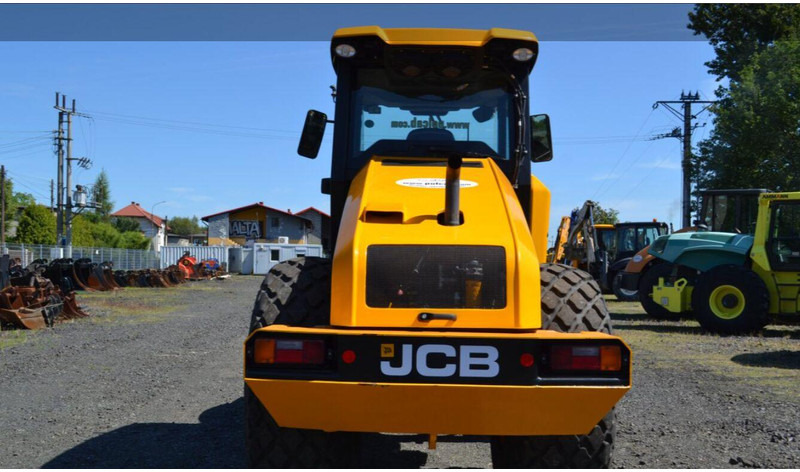 JCB VM116D - Коток пневмоколісний: фото 4 JCB VM116D - Коток пневмоколісний: фото 4