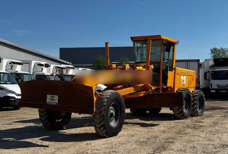 John Deere 770B - Грейдер: фото 3 John Deere 770B - Грейдер: фото 3