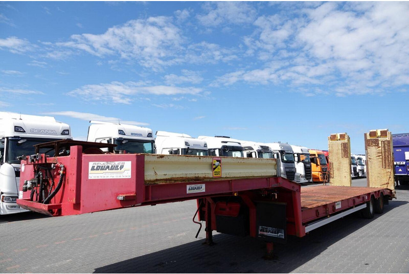 Louault LAWETA NISKOPODWOZIOWA / NAJAZDY HYDRAULICZNE / WCIĄGARKA / 2 OS - Низькорамна платформа напівпричіп: фото 5 Louault LAWETA NISKOPODWOZIOWA / NAJAZDY HYDRAULICZNE / WCIĄGARKA / 2 OS - Низькорамна платформа напівпричіп: фото 5