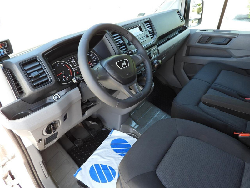 MAN TGE 3.140 CHŁODNIA KONTENER -1*C 8 PALET FUNKCJA GRZANIA TEMPOMA - Фургон-рефрижератор: фото 2 MAN TGE 3.140 CHŁODNIA KONTENER -1*C 8 PALET FUNKCJA GRZANIA TEMPOMA - Фургон-рефрижератор: фото 2