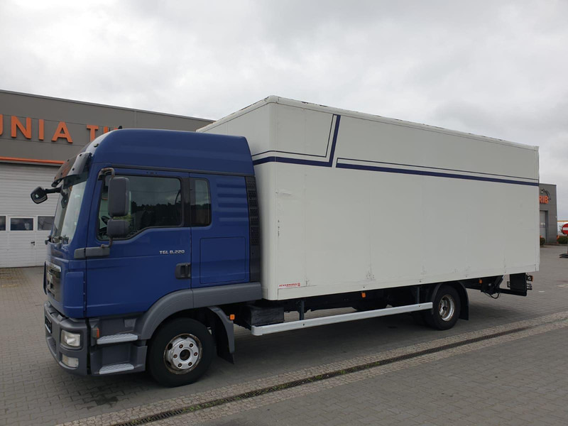 MAN TGL 8.220 EURO 5 CONTAINER+LIFT - Вантажівка з закритим кузовом: фото 2 MAN TGL 8.220 EURO 5 CONTAINER+LIFT - Вантажівка з закритим кузовом: фото 2