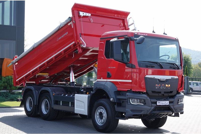 MAN TGS 33.440 / 6X4 / WYWROTKA 3 STRONNA / HYDROBURTA / BORDMATIC / - Самоскид вантажівка: фото 2 MAN TGS 33.440 / 6X4 / WYWROTKA 3 STRONNA / HYDROBURTA / BORDMATIC / - Самоскид вантажівка: фото 2