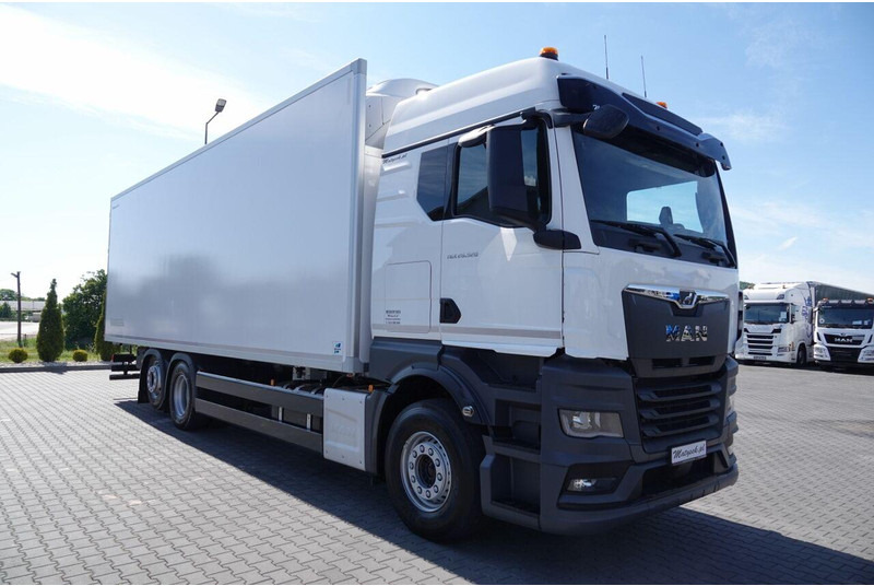 MAN TGX 26.520 / 6x2 / CHŁODNIA -8,6 M / AGREGAT THERMO KING T-1000R - Рефрижератор вантажівка: фото 3 MAN TGX 26.520 / 6x2 / CHŁODNIA -8,6 M / AGREGAT THERMO KING T-1000R - Рефрижератор вантажівка: фото 3