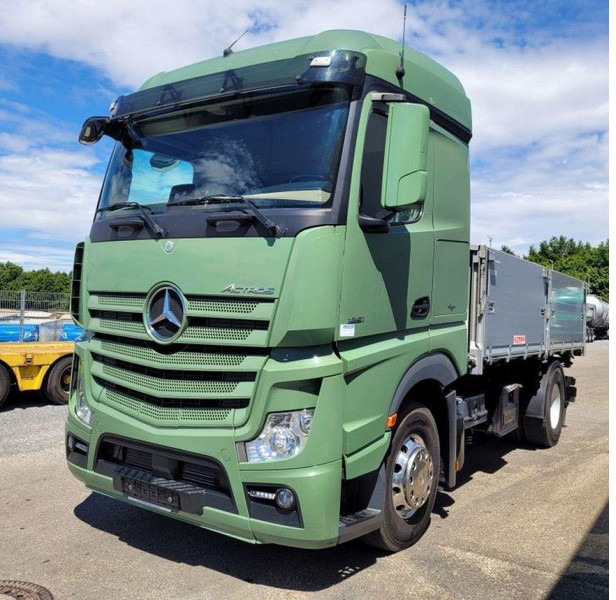 Mercedes-Benz 1851 L 3 way grain tipper Kempf - Самоскид вантажівка: фото 1 Mercedes-Benz 1851 L 3 way grain tipper Kempf - Самоскид вантажівка: фото 1